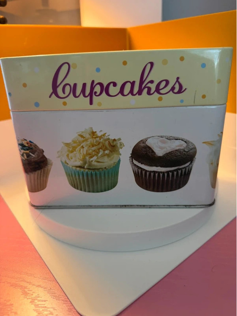 Cupcakes Recipe Card Collection Tin Publications International Baking Recipes